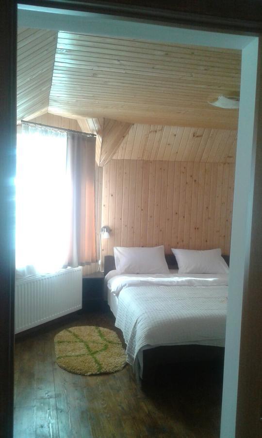 Cottage Palitra Yablunytsya Exterior foto